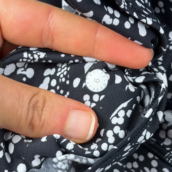 Lululemon Fast & Free Crop II *Nulux 19" Chirasu Black - Picture 6 of 7